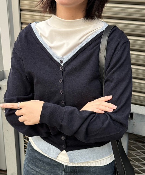 aimoha（アイモハ）の「バイカラーVネックニットカーディガン（カーディガン/ボレロ・レディース・ネイビー/ライトベージュ/グレー・FREE）」の21枚目の写真