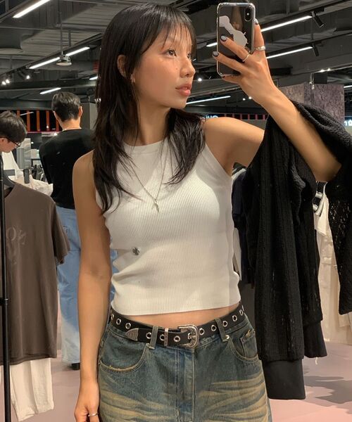 NOIRER FOR WOMAN(ノイアーフォーウーマン)の「スクエアネックニットスリーブレス(オフホワイト)(Tシャツ/カットソー・レディース・その他・FREE)」の2枚目の写真
