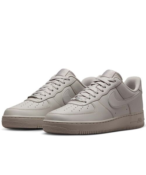 NIKE(ナイキ)の「ナイキ エア フォース 1 '07 メンズシューズ / Nike Air Force 1 '07 Men's Shoes IH1698-001 College Grey(スニーカー・メンズ・グレー系その他2・26/25/24/30/29.5/24.5/27.5/26.5/25.5/28.5/29/28/27)」の8枚目の写真