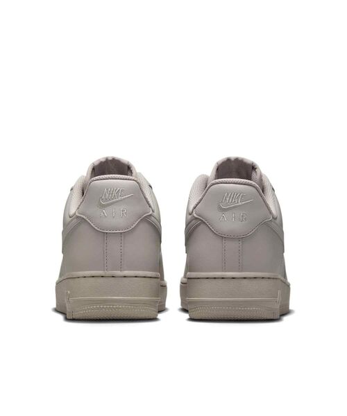 NIKE(ナイキ)の「ナイキ エア フォース 1 '07 メンズシューズ / Nike Air Force 1 '07 Men's Shoes IH1698-001 College Grey(スニーカー・メンズ・グレー系その他2・26/25/24/30/29.5/24.5/27.5/26.5/25.5/28.5/29/28/27)」の9枚目の写真