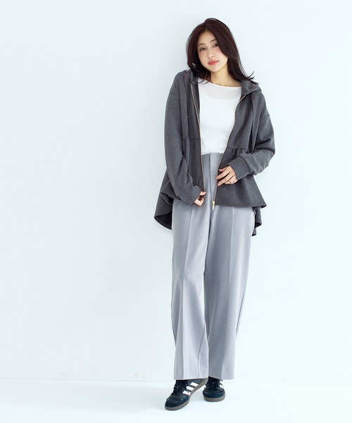 coca（coca）（コカ）の「ソフトスウェットフレアパーカー（パーカー・レディース・ブラック/チャコール・M/L）」の4枚目の写真