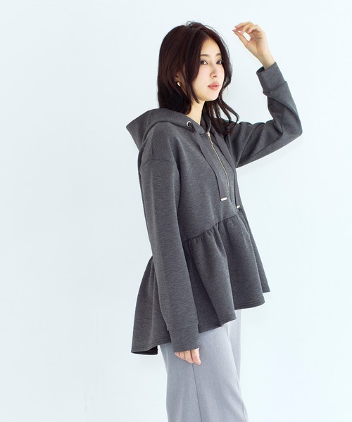 coca（coca）（コカ）の「ソフトスウェットフレアパーカー（パーカー・レディース・ブラック/チャコール・M/L）」の8枚目の写真