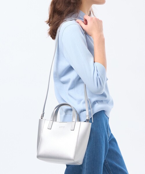 MACKINTOSH PHILOSOPHY（ﾏｯｷﾝﾄｯｼｭ ﾌｨﾛｿﾌｨｰ）の「ミニショルダースクエアトート（トートバッグ・レディース・ベージュ/シルバー・FREE）」の7枚目の写真