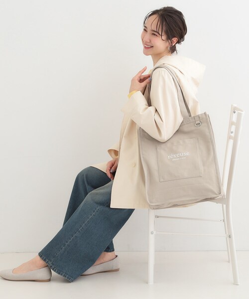 SHOO・LA・RUE(シューラルー)の「推し活もできるハンプトート【うちわが入る】(トートバッグ・レディース・ブラック/アイボリー/ライトパープル/イエロー/ブルー/グレー・00)」の10枚目の写真