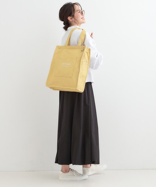 SHOO・LA・RUE(シューラルー)の「推し活もできるハンプトート【うちわが入る】(トートバッグ・レディース・ブラック/アイボリー/ライトパープル/イエロー/ブルー/グレー・00)」の14枚目の写真