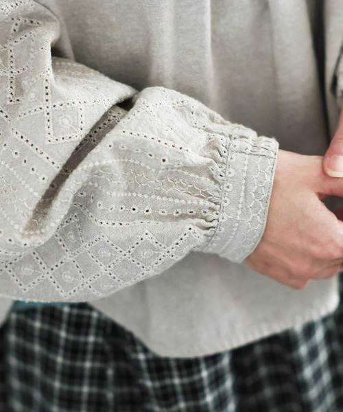 soulberry(ソウルベリー)の「つづる刺繍ブラウス(シャツ/ブラウス・レディース・グレー系その他・5L/4L/3L/LL/L/M)」の14枚目の写真