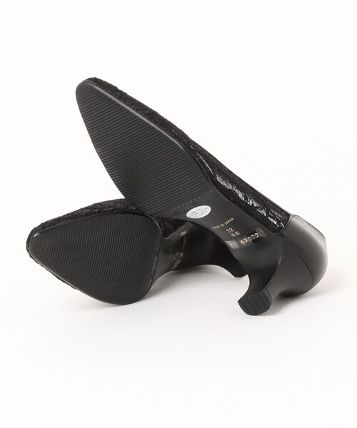 Riz raffinee(リズラフィーネ)の「Vカットレースパンプス(パンプス・レディース・ブラック・24.5cm/24cm/23.5cm/23cm/22.5cm/22cm)」の3枚目の写真