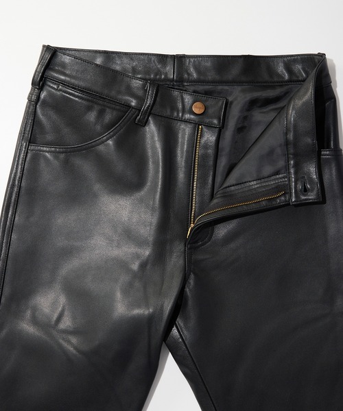Lee（リー）の「Wrangler/ラングラー 77MWZ LEATHER【ゴートレザー】/フレアーパンツ（その他パンツ・メンズ・ブラック・28/30/32/34/36）」の6枚目の写真