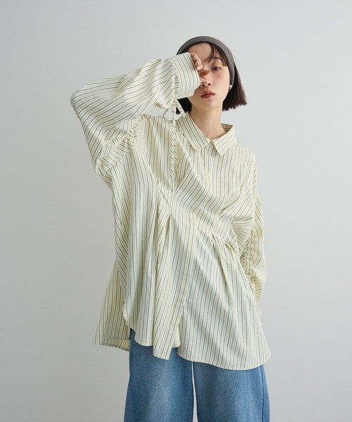 Green　Parks（グリーンパークス）の「【WEB限定】ドロストシャーリングウエストタックシャツⅡ（シャツ/ブラウス・レディース・アイボリー/サックスブルー/ブルー/チャコールグレー/ピンク/ホワイト・FREE）」の13枚目の写真