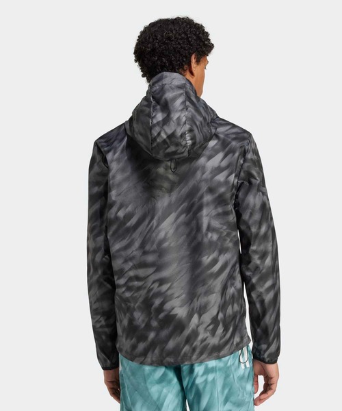 adidas(アディダス)の「オウン ザ ラン総柄プリントジャケット / アディダス adidas(その他アウター・メンズ・グレー・X-SMALL/X-LARGE/SMALL/MEDIUM/LARGE/XX-SMALL/XX-LARGE)」の2枚目の写真