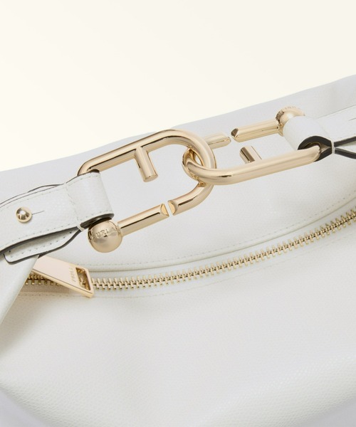FURLA（フルラ）の「フルラ トニー (Furla Tonie) ショルダーバッグ（ショルダーバッグ・レディース・モカ/ホワイト・ONE SIZE）」の5枚目の写真