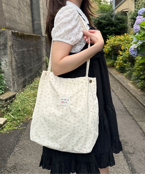 kutir(クティール)の「kutirlune/花柄トートバッグ(トートバッグ・レディース・ピンク/ピンク系その他/ピンクベージュ/ブルー・FREE)」の7枚目の写真