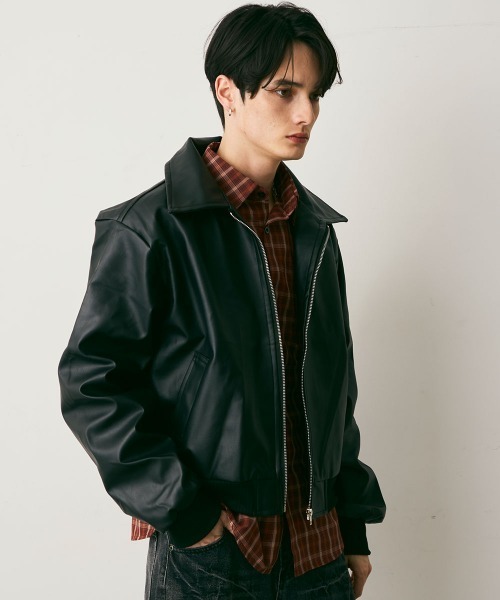 美品 BIGLIETTI 羊革 レザーダウンジャケット 短丈 L クロップド セール】Synthetic leather Cropped Jacket / 合成皮革クロップド丈