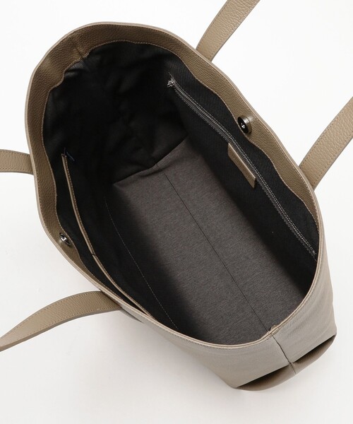 BRILLA per il gusto（ブリッラペルイルグースト）の「PELLE MORBIDA / レザー トートバッグ（トートバッグ・メンズ・オリーブ/ブラック/チャコールグレー・ONE SIZE）」の7枚目の写真