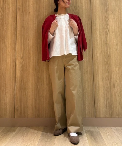 human woman（ヒューマンウーマン）の「◆【ウォッシャブル】カラミレーススキッパーブラウス（シャツ/ブラウス・レディース・ベージュ/ホワイト/ブラック・MEDIUM）」の4枚目の写真