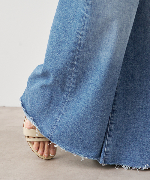 mother（マザー）の「【MOTHER/マザー】THE ROLLER FRAY（デニムパンツ・レディース・エメラルドブルー・26/25/24/27）」の15枚目の写真