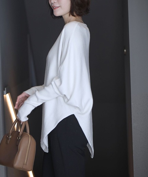 Ehre style（エーレスタイル）の「着るだけで細見え　メリハリドルマンニット（ニット/セーター・レディース・グレイッシュベージュ/レッド・FREE）」の5枚目の写真