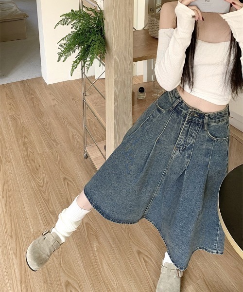 Teem Store(チームストア)の「タックフレア デニムミディアムスカート(デニムスカート・レディース・ブルー・M/L)」の8枚目の写真