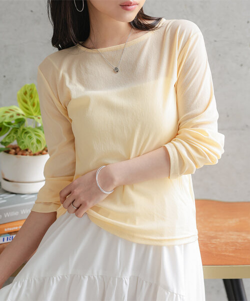 Petitle（プチレ）の「[ 低身長向けサイズ ] 選べる3サイズ シアー長袖Tシャツ（Tシャツ/カットソー・レディース・イエロー/ピンク/オフホワイト/ブラック/ブルー・PL/PM/PS）」の4枚目の写真