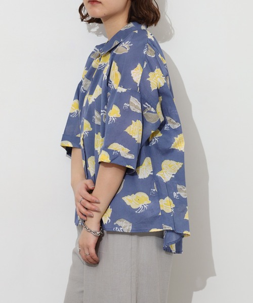 KILKI(キルキー)の「kilki ヤドカリプリントブラウス 半端袖(シャツ/ブラウス・レディース・グレイッシュベージュ/ネイビー系・ONESIZE)」の12枚目の写真