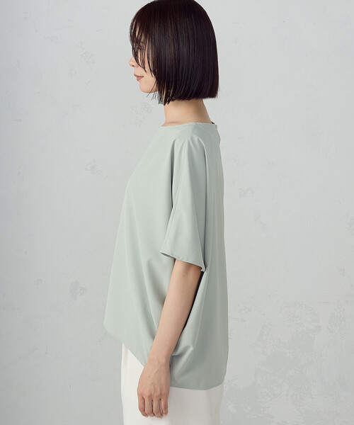 COMME CA ISM(コムサイズム)の「【UVカット・接触冷感・吸水速乾】クールコンフォート Tブラウス(シャツ/ブラウス・レディース・チャコール/ネイビー/イエロー/サックスブルー/オフホワイト/セージグリーン・FREE)」の17枚目の写真