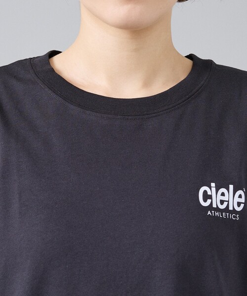 ABAHOUSE(アバハウス)の「【CIELE / シエル】U ORTSHIRT-ATHLETICS / バックロゴ半袖Tシャツ / ユニセックス(Tシャツ/カットソー・メンズ・ブラック/ブルー・M/L)」の8枚目の写真