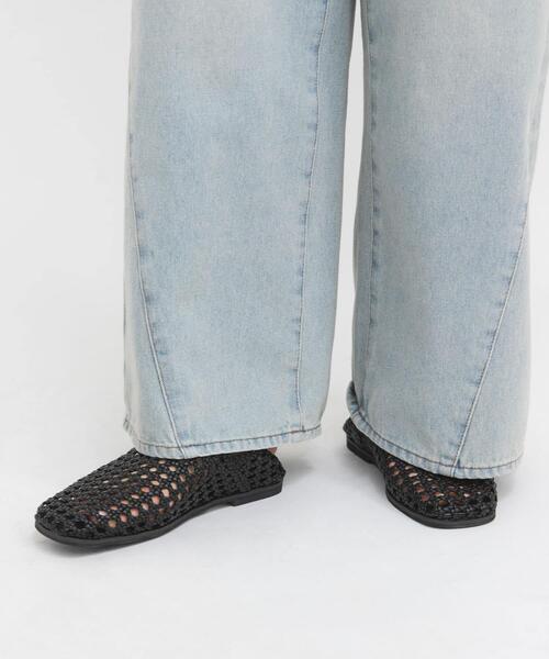 KBF（ケイビーエフ）の「スクエアトゥメッシュシューズ（サンダル・レディース・アイボリー/ブラック・36/37/38）」の10枚目の写真
