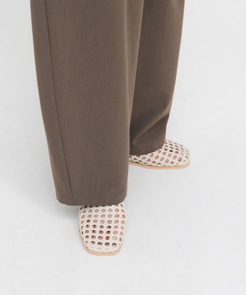 KBF（ケイビーエフ）の「スクエアトゥメッシュシューズ（サンダル・レディース・アイボリー/ブラック・36/37/38）」の6枚目の写真