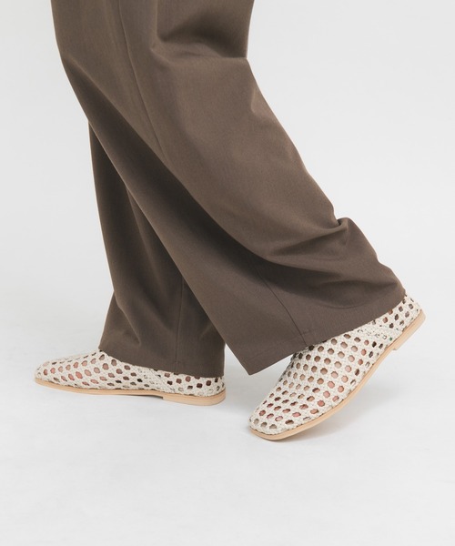 KBF（ケイビーエフ）の「スクエアトゥメッシュシューズ（サンダル・レディース・アイボリー/ブラック・36/37/38）」の7枚目の写真