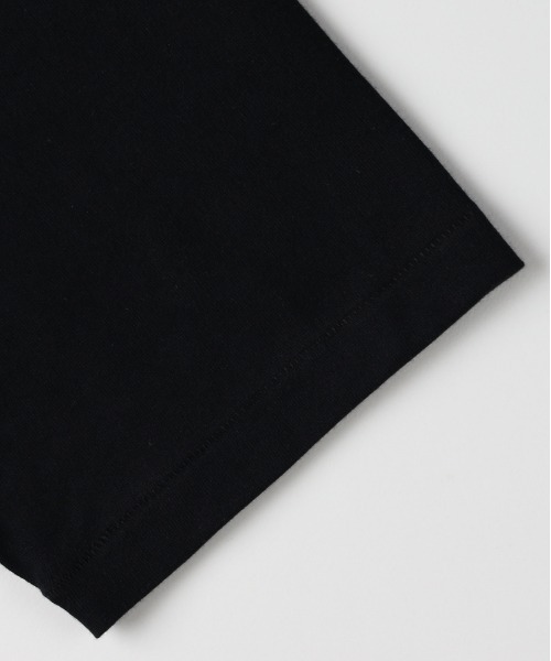 HANES(ヘインズ)の「【S~XLサイズ】KURO クルーネック半袖Tシャツ(Tシャツ/カットソー・メンズ・ブラック・L/M/S/XL)」の6枚目の写真