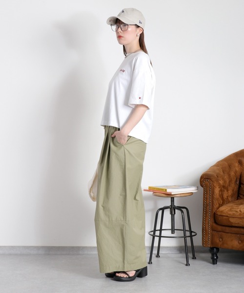 CONVERSE(コンバース)の「【CONVERSE】CVローカットシューズプリント ショートスリーブTee(Tシャツ/カットソー・レディース・ブラック/グリーン/ホワイト・M)」の5枚目の写真