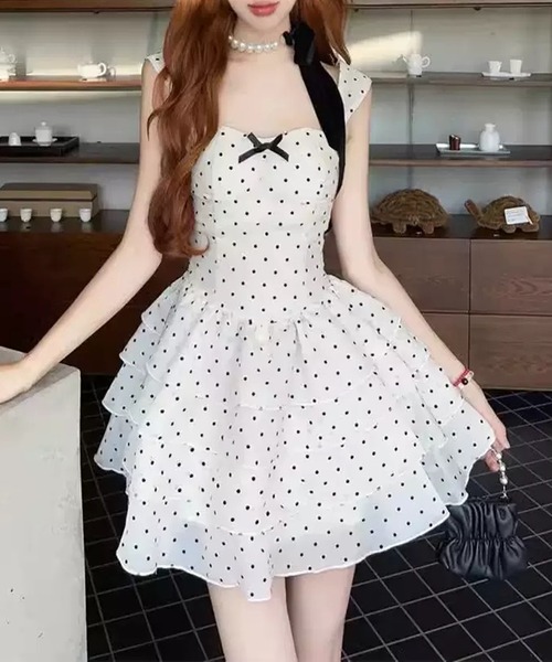 lulufa（ルルファ）の「チビリボン ドットティアードフリル ミニ ノースリーブ ワンピース（ワンピース・レディース・アイボリー・LARGE/MEDIUM）」の4枚目の写真