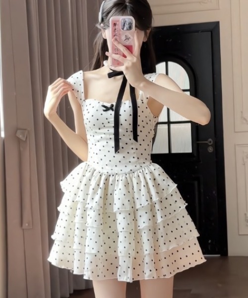 lulufa（ルルファ）の「チビリボン ドットティアードフリル ミニ ノースリーブ ワンピース（ワンピース・レディース・アイボリー・LARGE/MEDIUM）」の7枚目の写真
