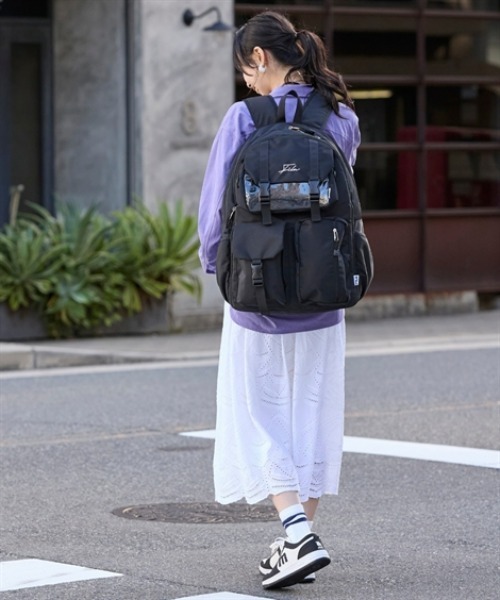nissen(ニッセン)の「FILA ショルダーバッグ付拡張型11ポケットはっ水ドデカリュックサック(A3対応)(PC収納)(約48L)(バックパック/リュック・レディース・ブラック・FREE)」の5枚目の写真