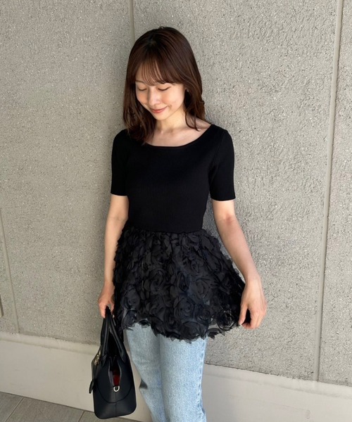 SOELA(ソエラ)の「フラワーチュールペプラム半袖ニット(ニット/セーター・レディース・ブラック/ピンク/アイボリー/ピンク系・FREE)」の15枚目の写真