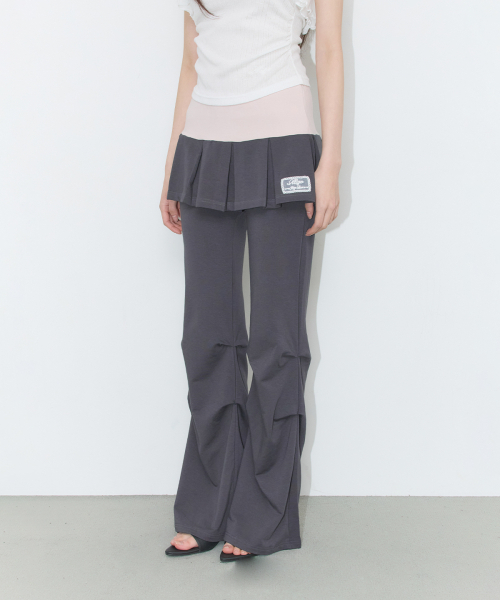 ILLIGO(イリゴ)の「ツートンプリーツスカートパンツチャコール(その他パンツ・レディース・その他・SMALL/MEDIUM)」の2枚目の写真