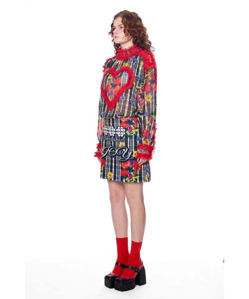 GREEDILOUS(グリディアス)の「Joy Check Ruffle Heart Lace Shirt(シャツ/ブラウス・レディース・その他・LARGE/X-SMALL/SMALL/MEDIUM)」の3枚目の写真