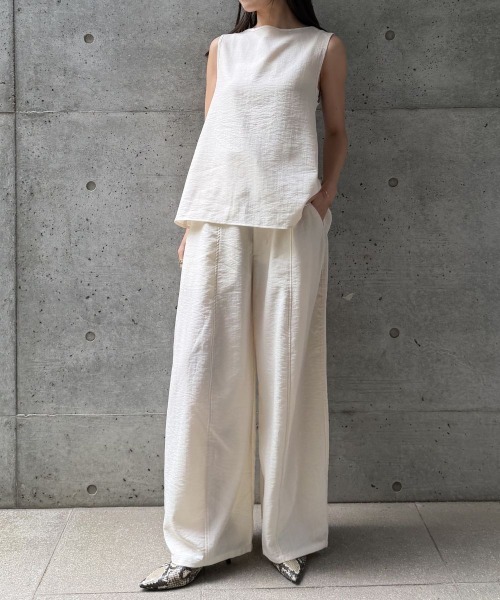 CIEL'AIR(シエルエアー)の「DRAPED RUFFLE SLEEVELESS TOP(ドレープラッフルスリーブレストップス)(シャツ/ブラウス・レディース・ブラック/ベージュ/オフホワイト・FREE)」の11枚目の写真