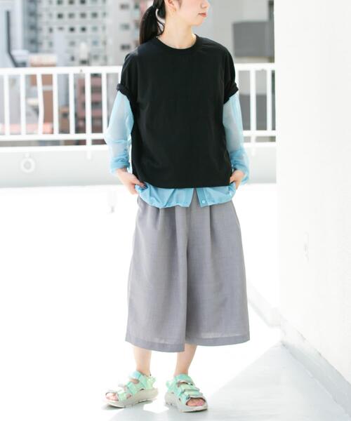 EKAL（エカル）の「『UVカット/イージーケア/吸水速乾/接触冷感/UR TECH DRYLUXE』ハイツイストワイドバミューダパンツ（その他パンツ・レディース・グレー/ネイビー/ブルー系その他・ONE）」の5枚目の写真
