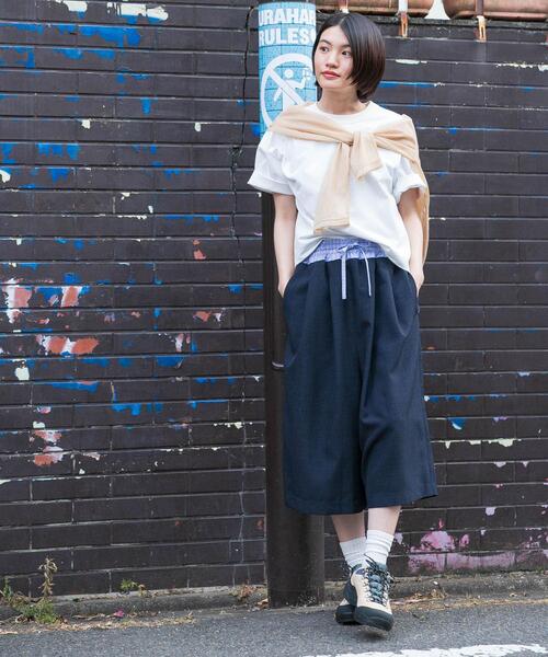 EKAL（エカル）の「『UVカット/イージーケア/吸水速乾/接触冷感/UR TECH DRYLUXE』ハイツイストワイドバミューダパンツ（その他パンツ・レディース・グレー/ネイビー/ブルー系その他・ONE）」の13枚目の写真