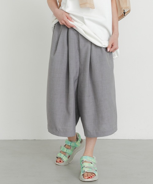 EKAL（エカル）の「『UR TECH DRYLUXE』ハイツイストワイドバミューダパンツ（その他パンツ・レディース・グレー/ネイビー/ブルー系その他・ONE）」の4枚目の写真