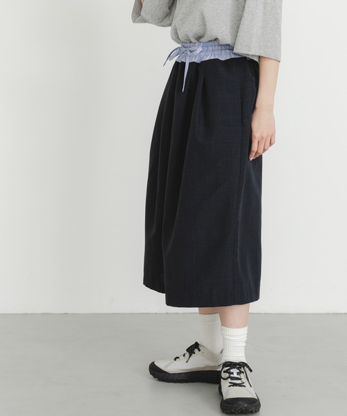 EKAL（エカル）の「『UR TECH DRYLUXE』ハイツイストワイドバミューダパンツ（その他パンツ・レディース・グレー/ネイビー/ブルー系その他・ONE）」の13枚目の写真
