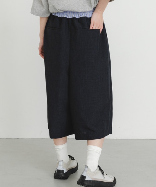EKAL（エカル）の「『UR TECH DRYLUXE』ハイツイストワイドバミューダパンツ（その他パンツ・レディース・グレー/ネイビー/ブルー系その他・ONE）」の19枚目の写真