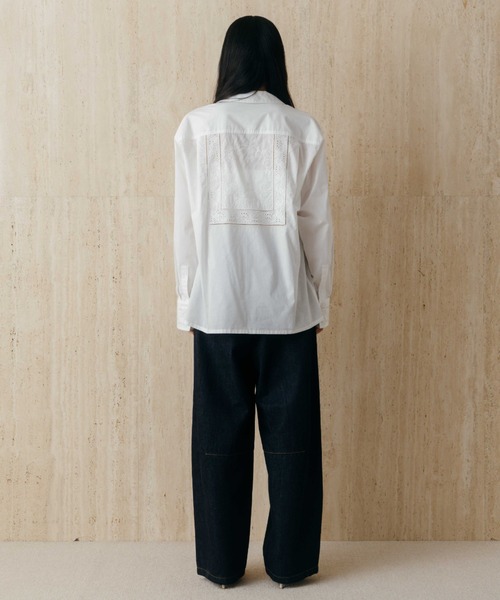 CREDONA(クレドナ)の「LACE PATCHWORK SHIRTS/レースパッチワークシャツ(シャツ/ブラウス・レディース・ホワイト/ブラック・FREE)」の21枚目の写真