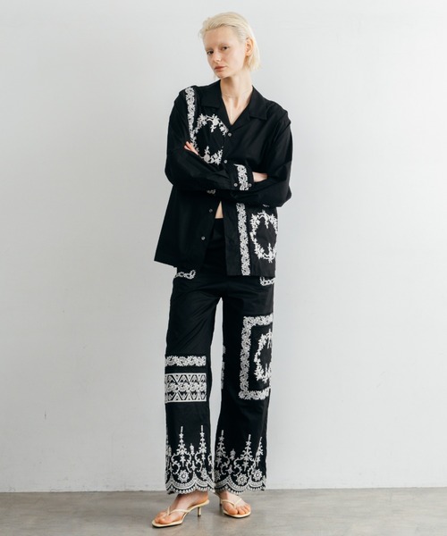 CREDONA(クレドナ)の「LACE PATCHWORK SHIRTS/レースパッチワークシャツ(シャツ/ブラウス・レディース・ホワイト/ブラック・FREE)」の13枚目の写真