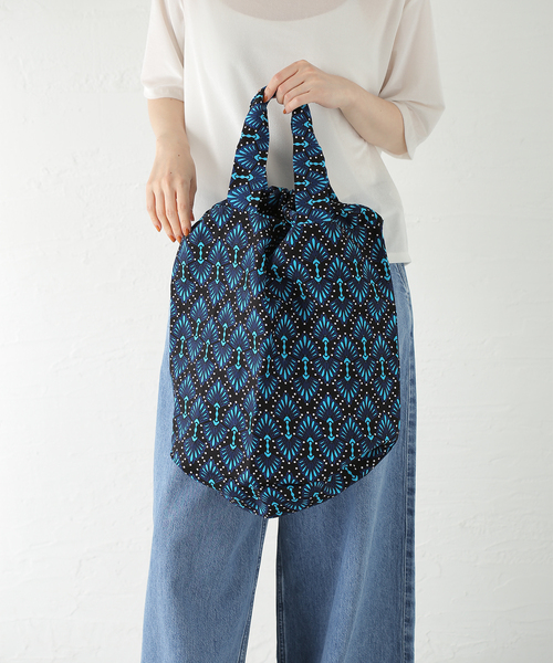 Simplicite(サンプリシテ)の「AFRICAN SQUARE / アフリカンスクエア パーニュキンチャクエコバッグ L(ハンドバッグ・レディース・レッド/ブルー/イエロー/ネイビー・FREE)」の16枚目の写真