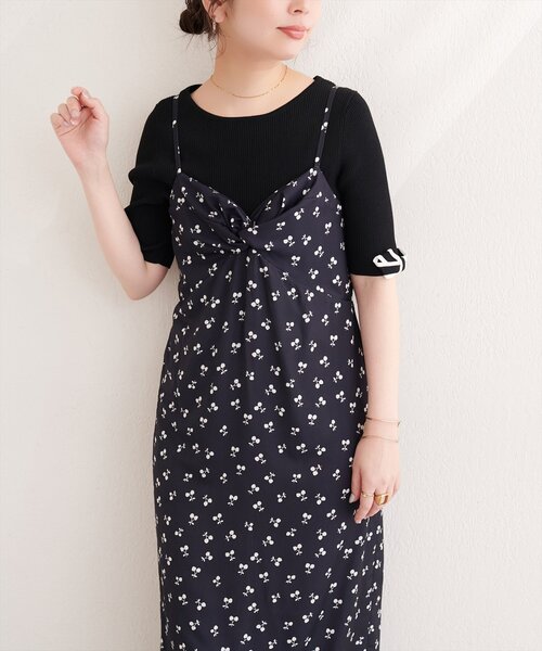natural couture(ナチュラルクチュール)の「フルーツ柄キャミワンピース(ワンピース・レディース・ブラック/オフホワイト・FREE)」の7枚目の写真