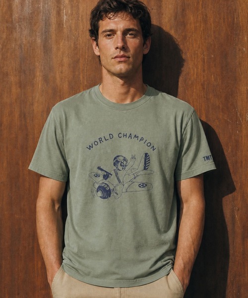 TMT(ティーエムティー)の「DRY COTTON JERSEY S/S TEE (AIRPLANE)(Tシャツ/カットソー・メンズ・カーキ/アイボリー・MEDIUM/X-LARGE/LARGE)」の2枚目の写真