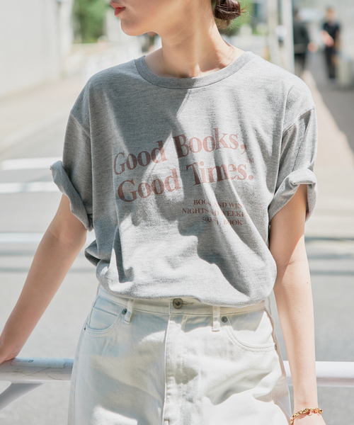 SLOBE IENA(スローブイエナ)の「BOOK CLUB SLOBE別注 グラフィックTEE(Tシャツ/カットソー・レディース・パープル/ライトグレー/ホワイト/スカイブルー・FREE)」の2枚目の写真