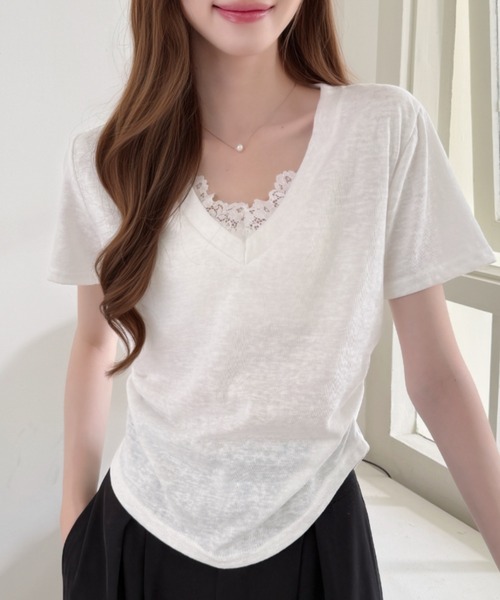 Ada.(エイダ)の「Vネック レース レイヤード風 シャーリング カットソー(Tシャツ/カットソー・レディース・イエロー/グレー/ライトブルー/ホワイト・FREE)」の17枚目の写真